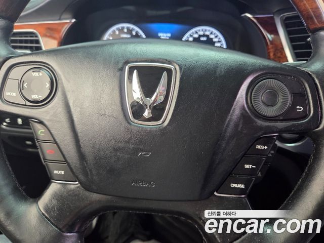 Hyundai Equus 2013 — photo 14