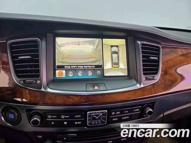 Hyundai Equus 2013 — photo 15