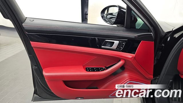Porsche Panamera 2020 — photo 14