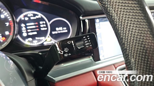 Porsche Panamera 2020 — photo 30