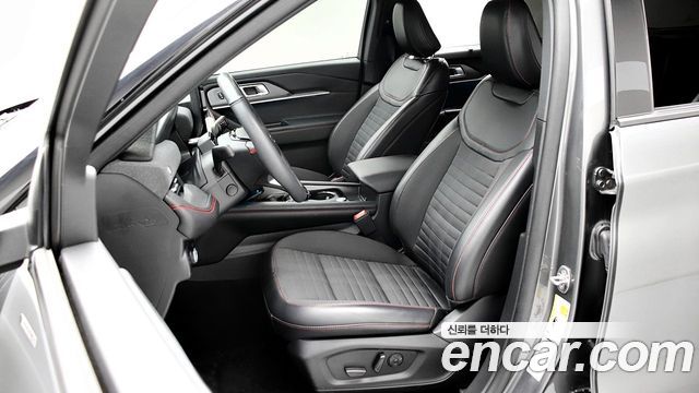 Ford Explorer 2025 — photo 14