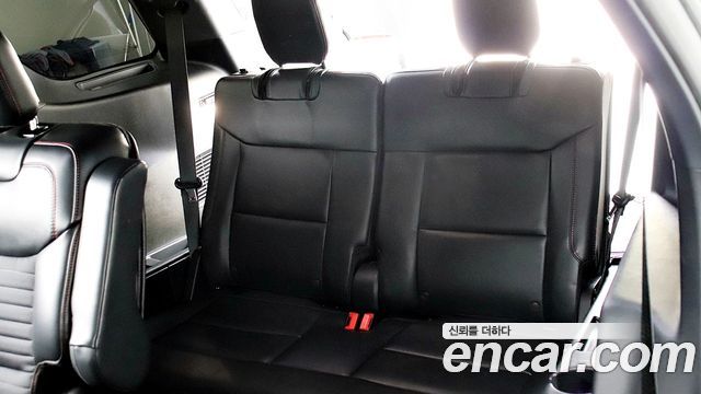 Ford Explorer 2025 — photo 16