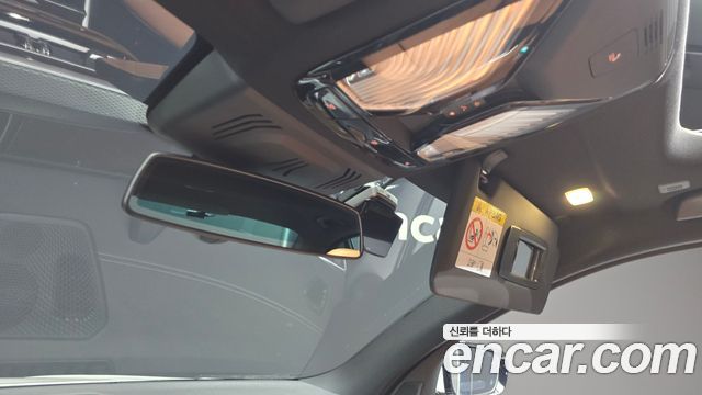 BMW 3-Series 2023 — photo 28