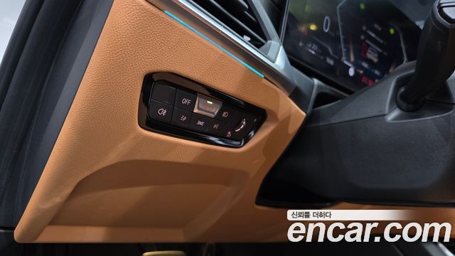 BMW 3-Series 2023 — photo 29
