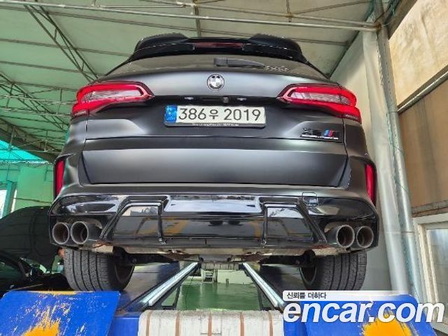BMW X5M 2021 — photo 2