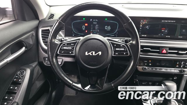 Kia Seltos 2023 — photo 13