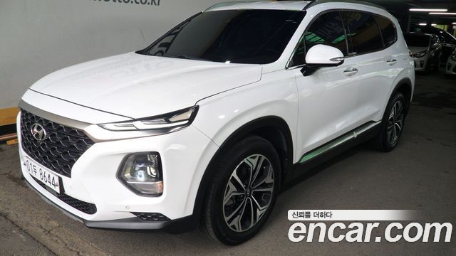 Hyundai Santafe 2019 — photo 1