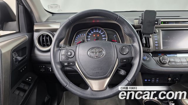 Toyota RAV4 2013 — photo 13