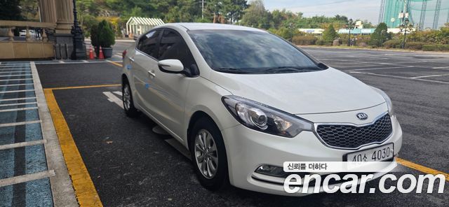 Kia K3 2015 — photo 1