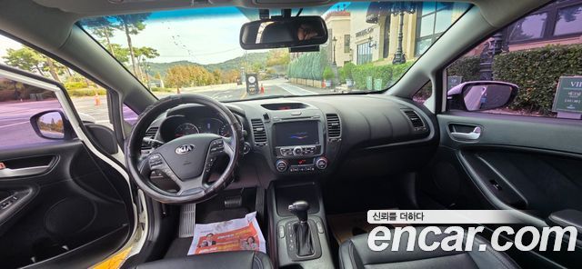 Kia K3 2015 — photo 7