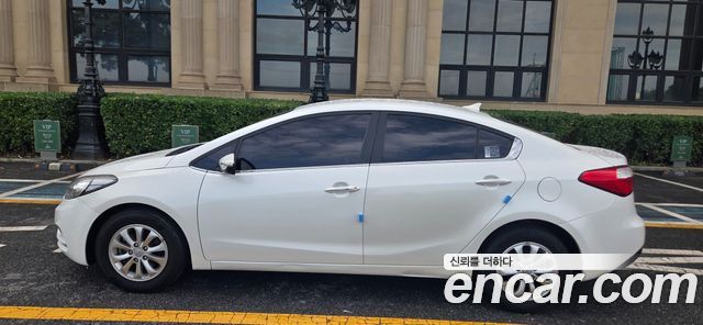 Kia K3 2015 — photo 11