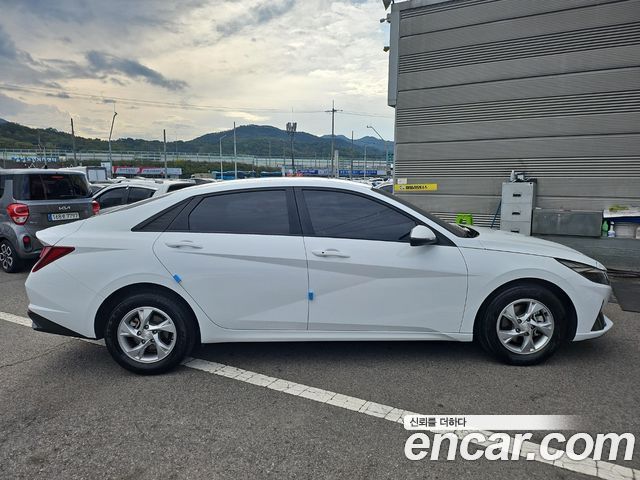 Hyundai AVANTE 2021 — photo 20