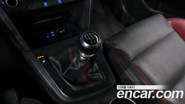 Hyundai AVANTE 2018 — photo 12