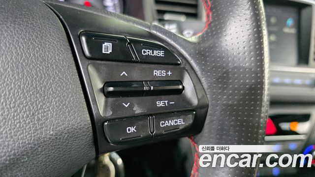 Hyundai AVANTE 2018 — photo 24