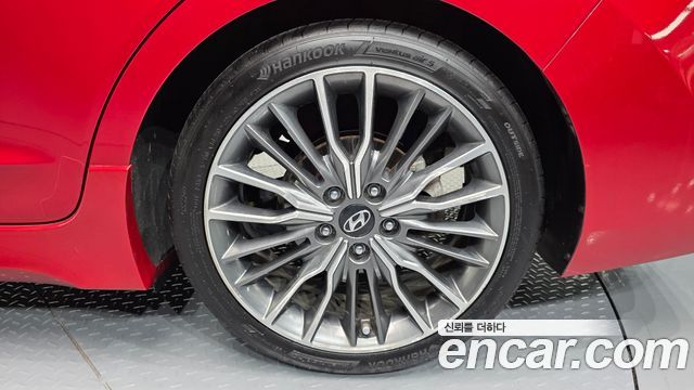 Hyundai AVANTE 2018 — photo 7