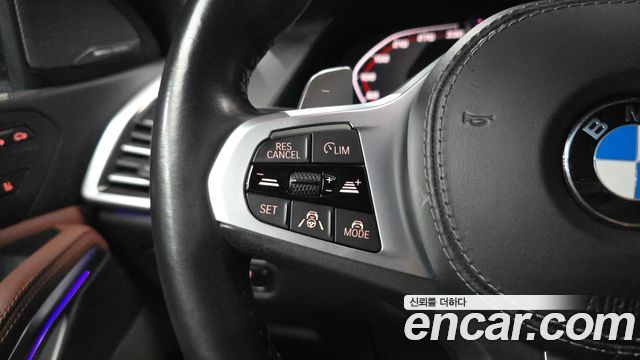 BMW X6 2020 — photo 31