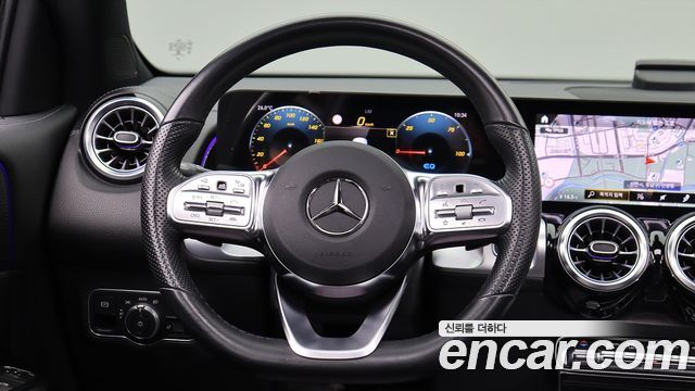 Mercedes-Benz EQB 2022 — photo 4
