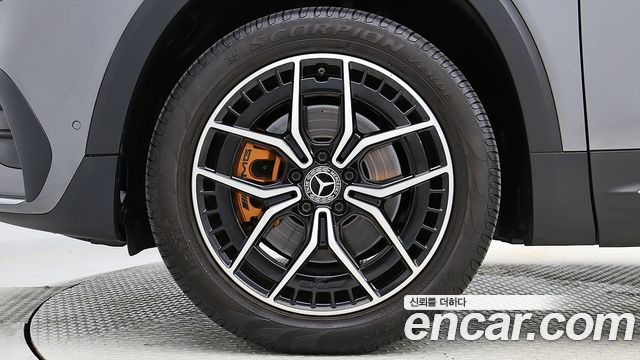 Mercedes-Benz EQB 2022 — photo 5