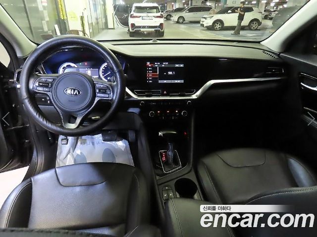 Kia Niro 2020 — photo 10