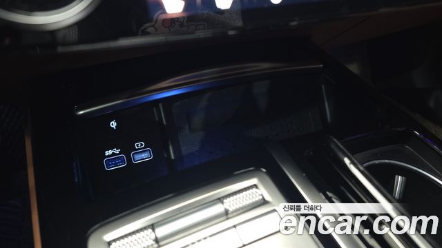 Genesis G80 2021 — photo 31