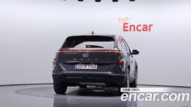 Hyundai Kona 2023 — photo 4