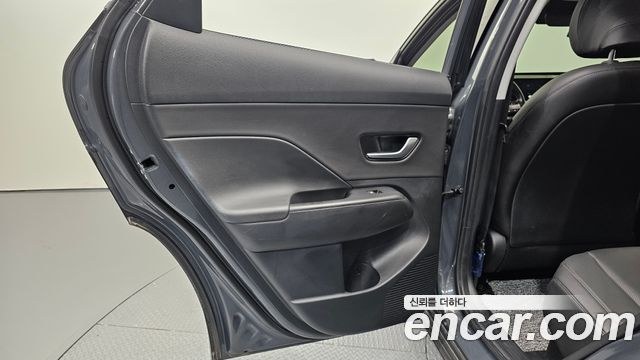 Hyundai Kona 2023 — photo 15