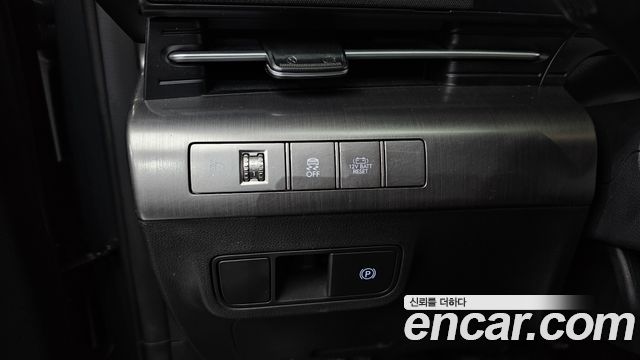 Hyundai Kona 2023 — photo 31