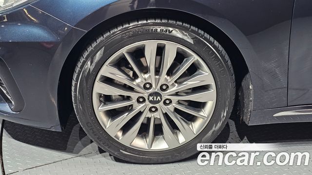 Kia K5 2019 — photo 5