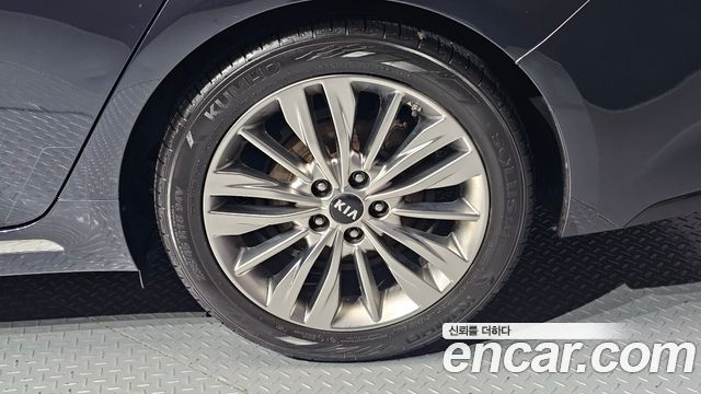 Kia K5 2019 — photo 7