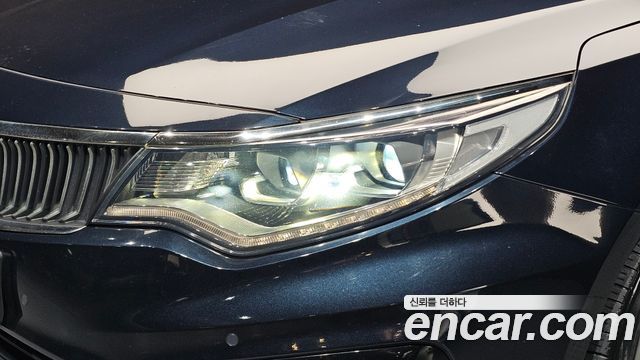 Kia K5 2019 — photo 8