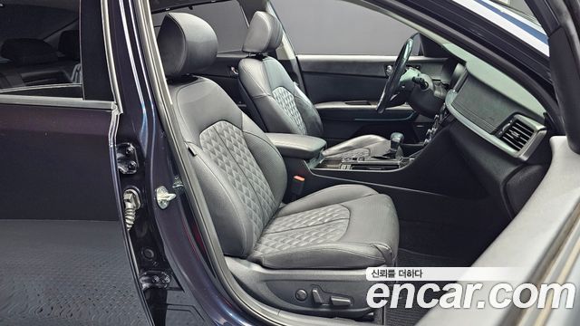 Kia K5 2019 — photo 16