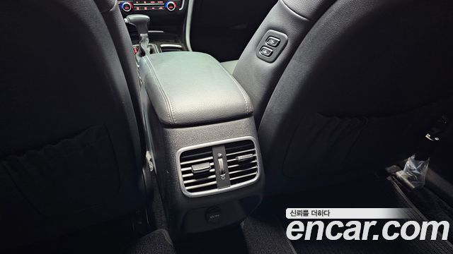 Kia K5 2019 — photo 29