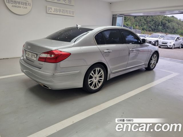 Hyundai Genesis 2012 — photo 6