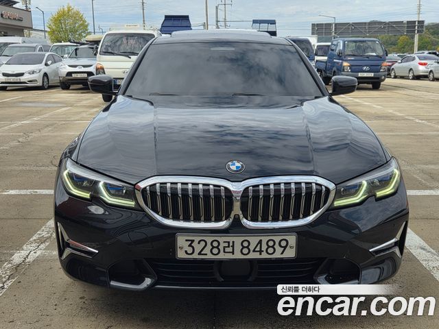 BMW 3-Series 2021 — photo 2