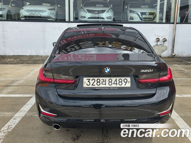BMW 3-Series 2021 — photo 5