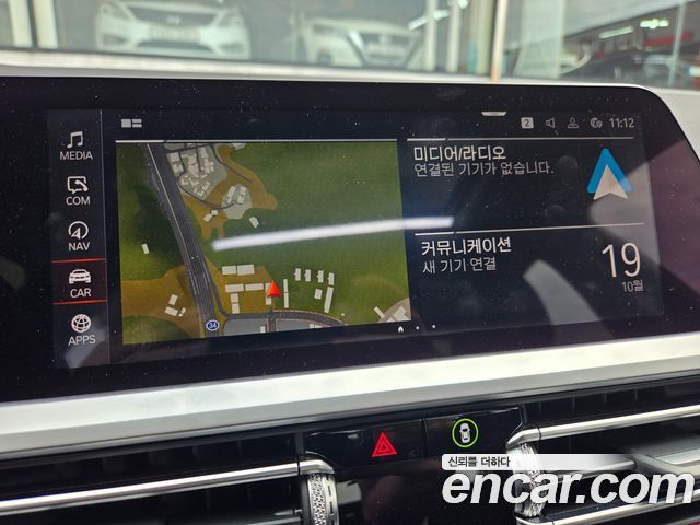 BMW 3-Series 2021 — photo 11