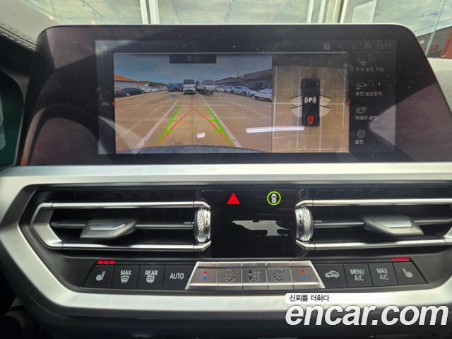 BMW 3-Series 2021 — photo 12