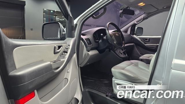 Hyundai Starex 2015 — photo 10