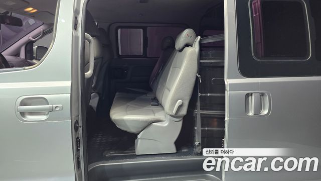Hyundai Starex 2015 — photo 12