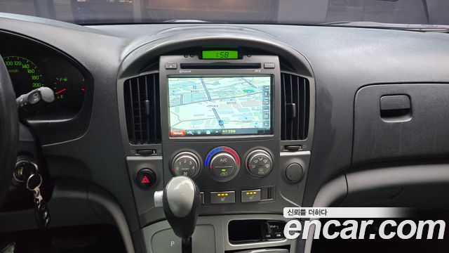 Hyundai Starex 2015 — photo 14