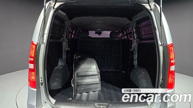 Hyundai Starex 2015 — photo 19