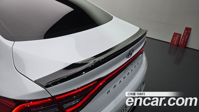 Hyundai Grandeur 2019 — photo 35