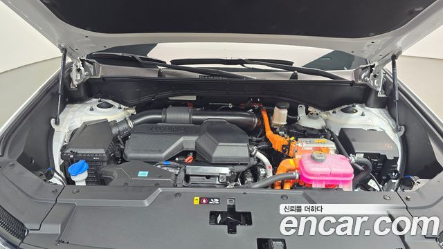 Hyundai Santafe 2025 — photo 6