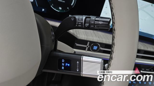 Hyundai Santafe 2025 — photo 12