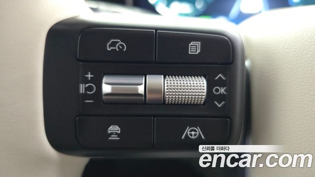 Hyundai Santafe 2025 — photo 26