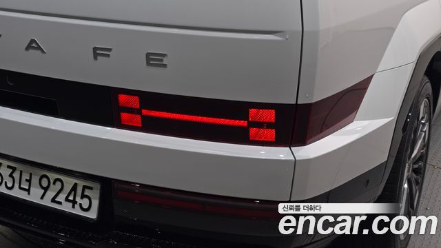 Hyundai Santafe 2025 — photo 9
