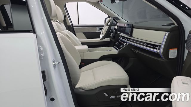 Hyundai Santafe 2025 — photo 16