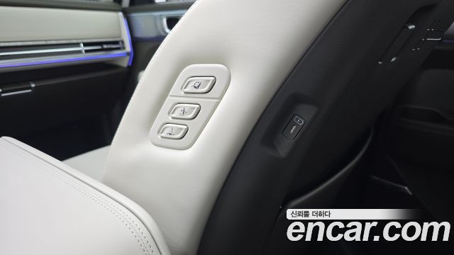 Hyundai Santafe 2025 — photo 30