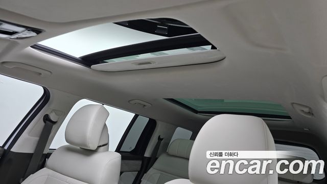 Hyundai Santafe 2025 — photo 32