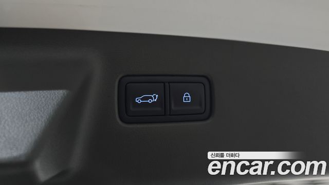 Hyundai Santafe 2025 — photo 34